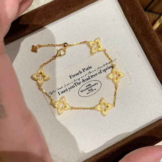 Retro Cut Out Brushed Four-Leaf Clover Bracelet