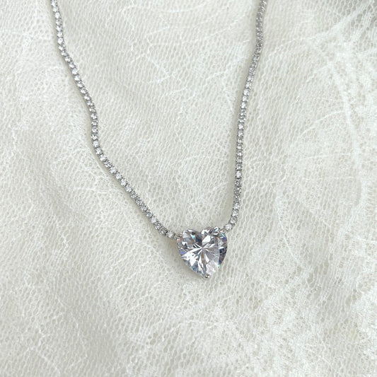 (WHITE) HEART OF LOVE Necklace