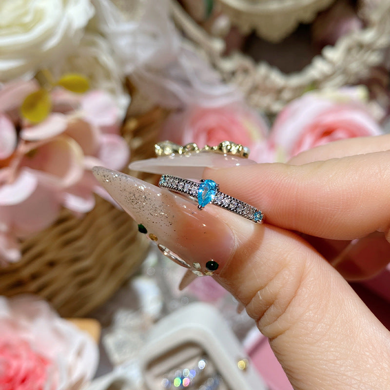 Super Flash Sea Blue Zircon Ring with 18K Gold Plating