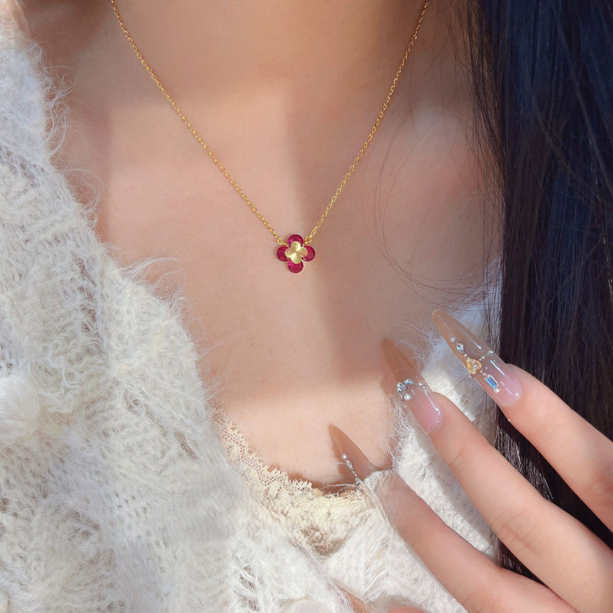Red Corundum Clover Jewelry Set