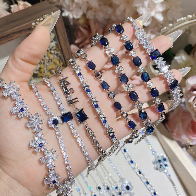 18K micro-inlaid diamond-encrusted colorful Tanzanian blue bracelet.