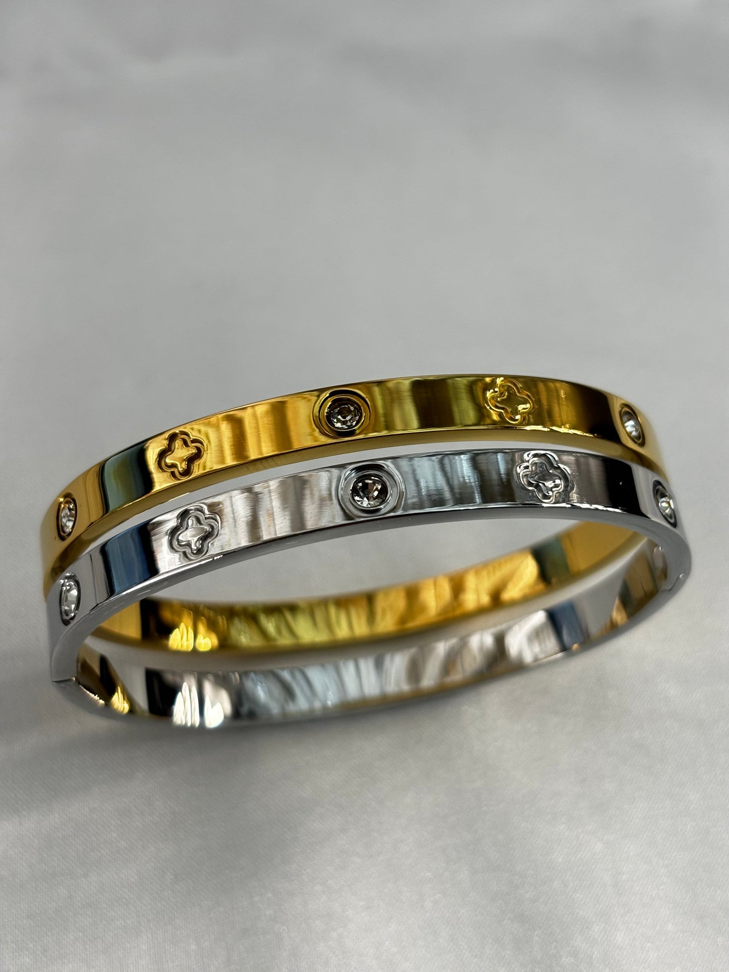 love-flower-bangle