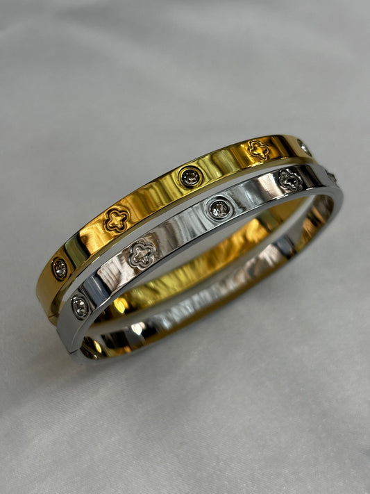 love-flower-bangle