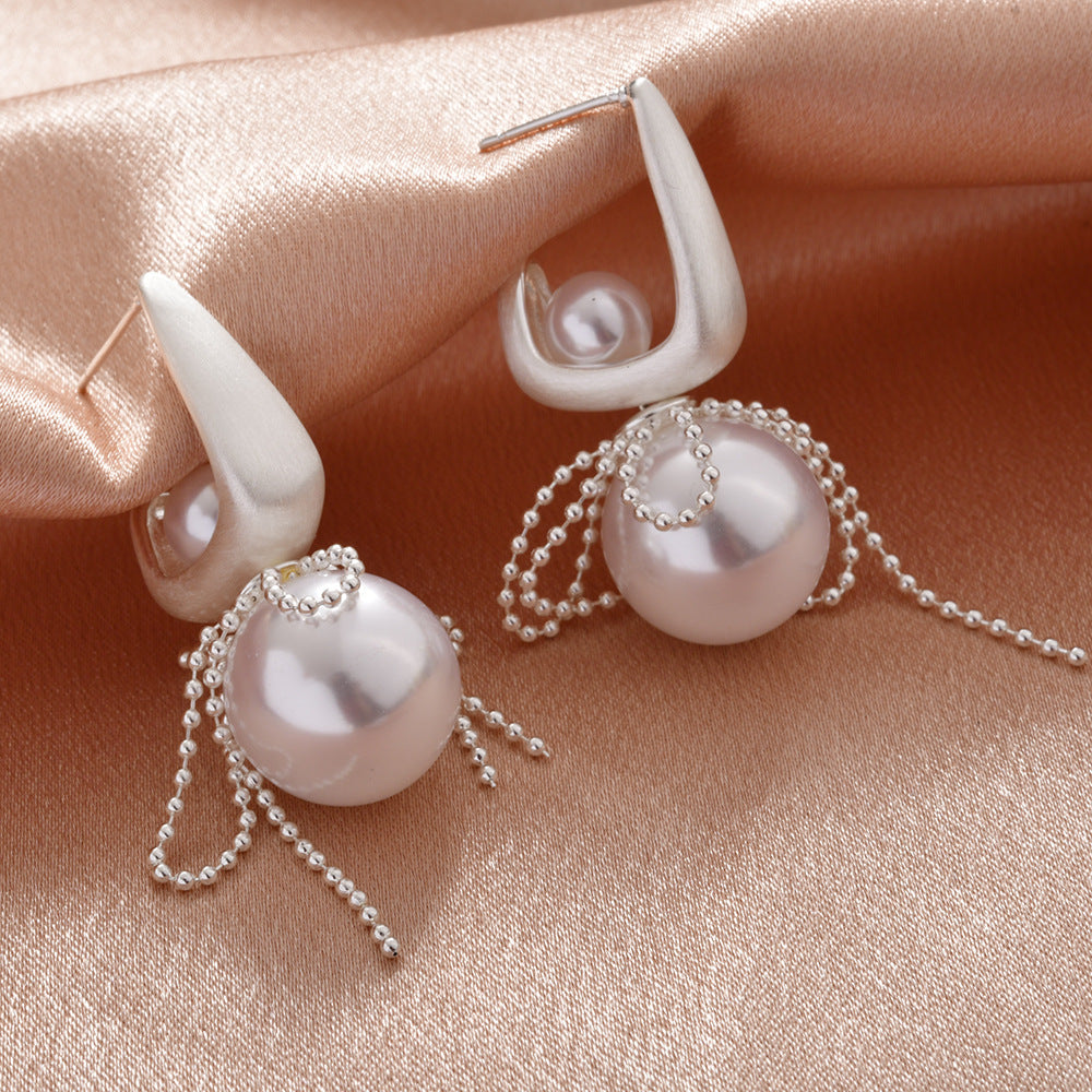 Brushed Pearl Bow Lace Tassel Earrings