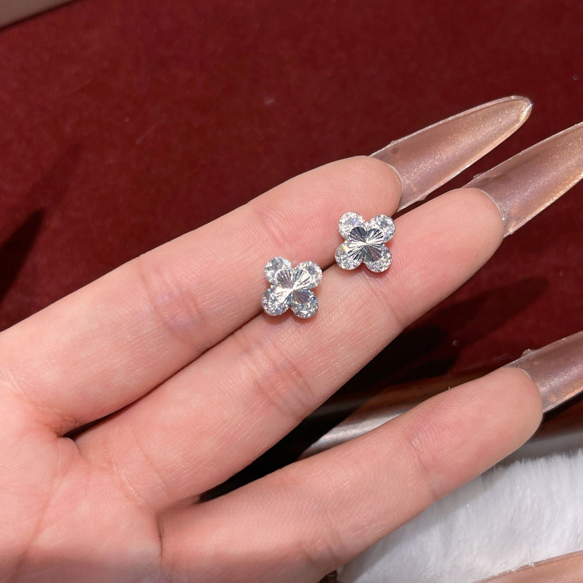 Red Corundum Clover Jewelry Set